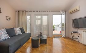City Centre Sea View Apartment