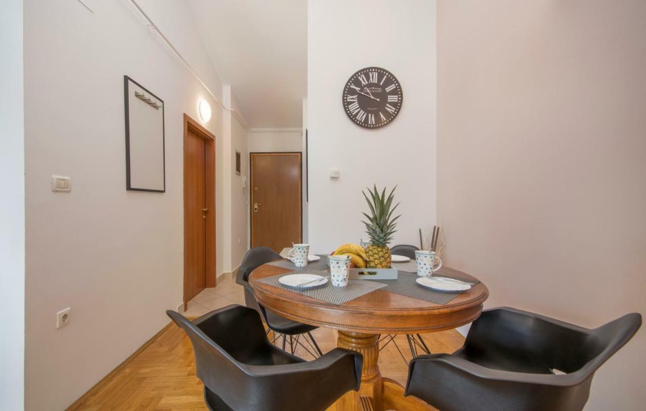 City Centre Sea View Apartment Pula Extérieur photo